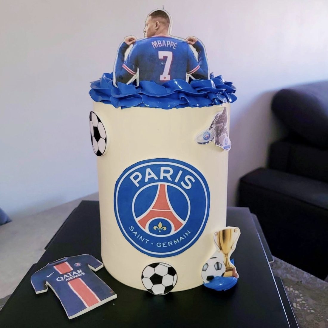 Gâteau personnalisé Les Gourmandises NK