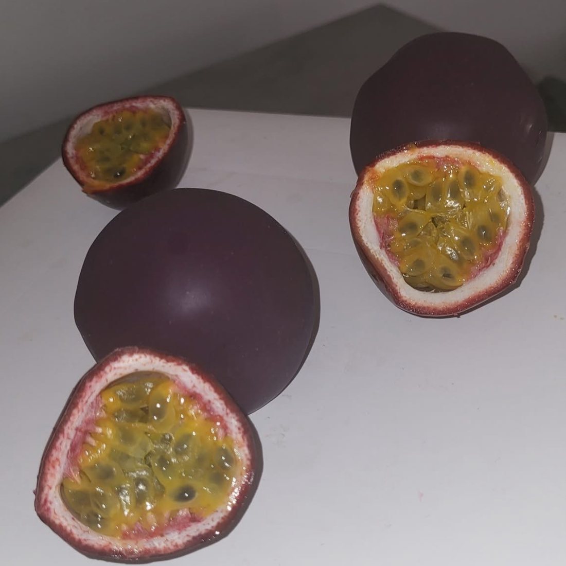 Entremets trompe-l'œil en forme de fruit